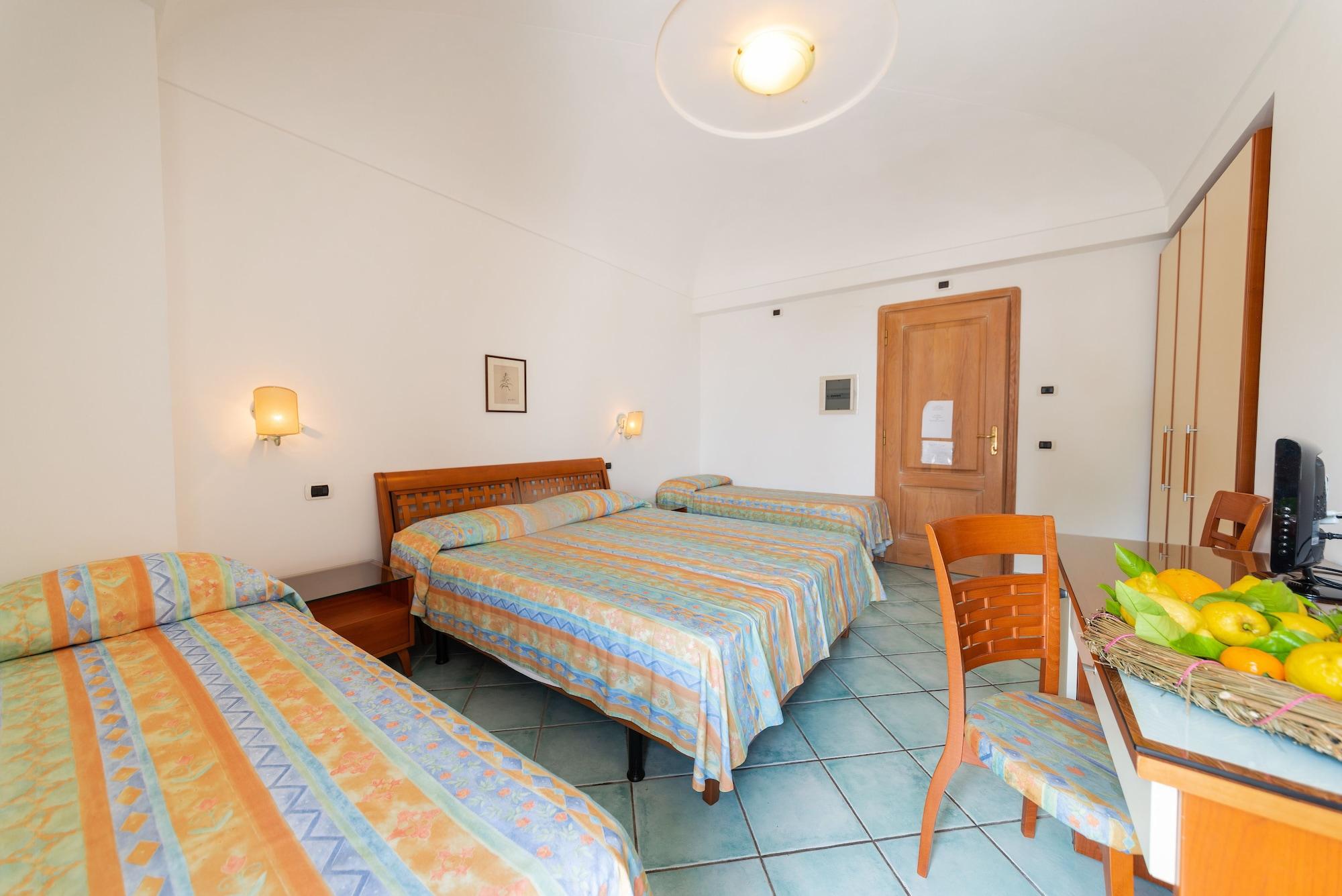La Capannina - Hotel & Apartments Искья Экстерьер фото