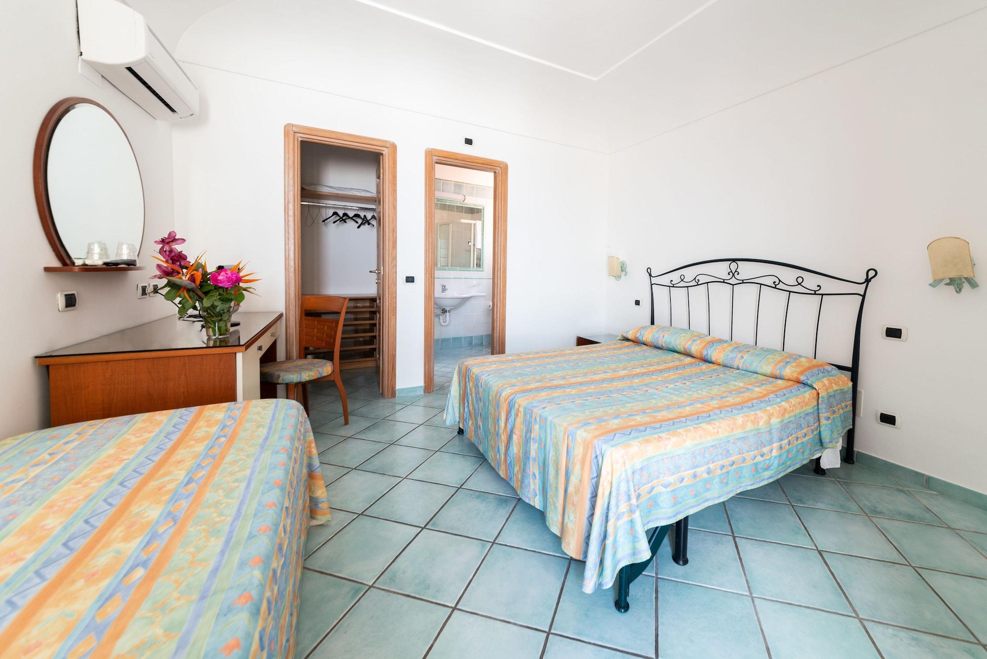 La Capannina - Hotel & Apartments Искья Экстерьер фото