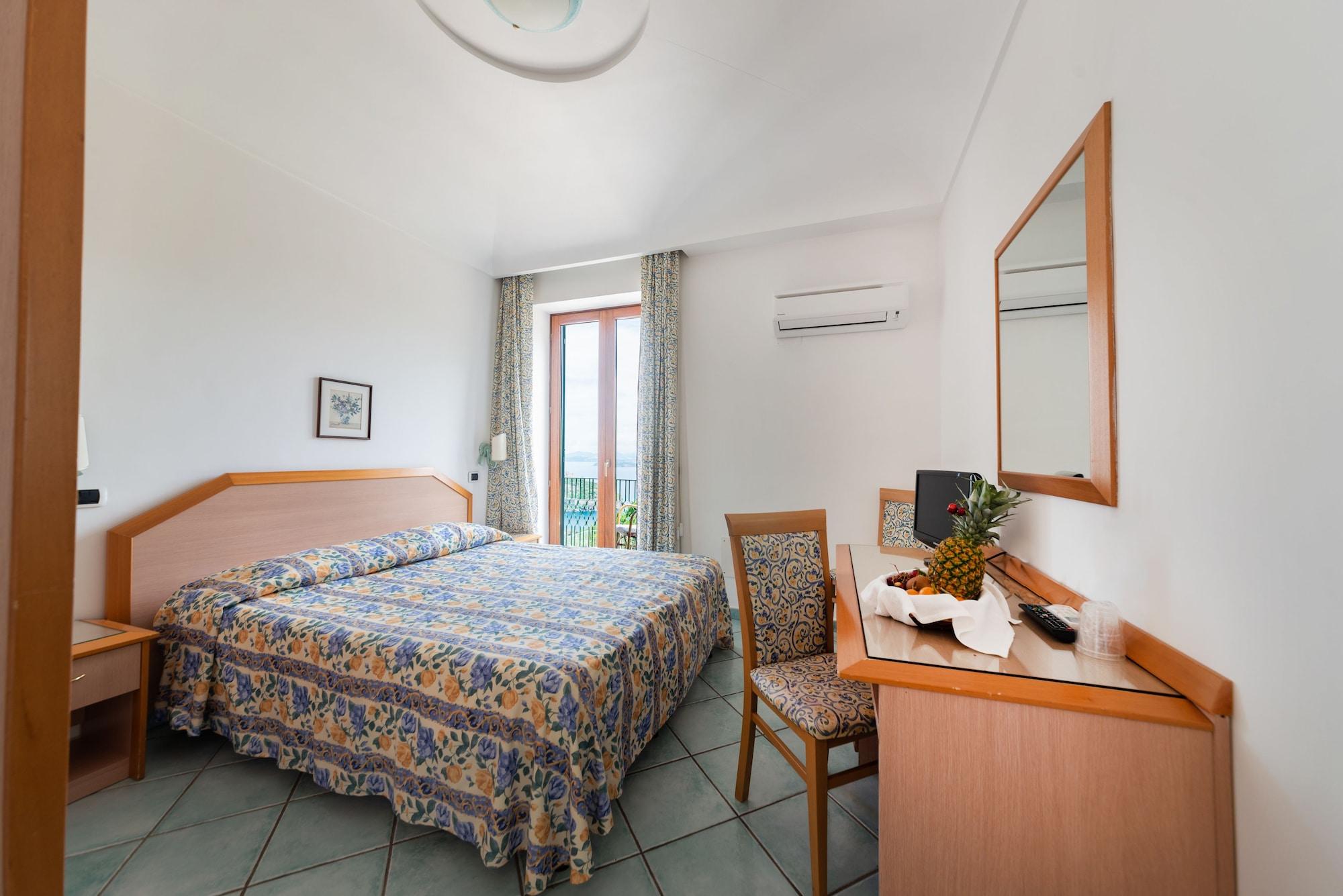 La Capannina - Hotel & Apartments Искья Экстерьер фото