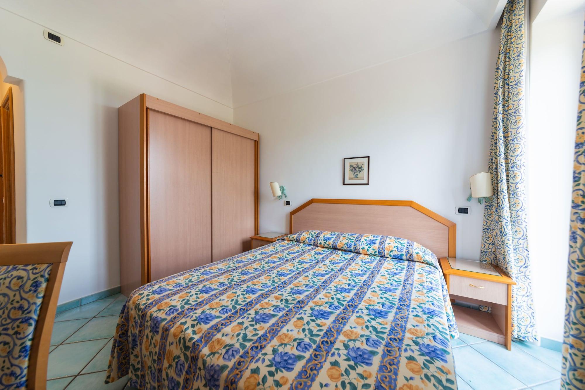 La Capannina - Hotel & Apartments Искья Экстерьер фото