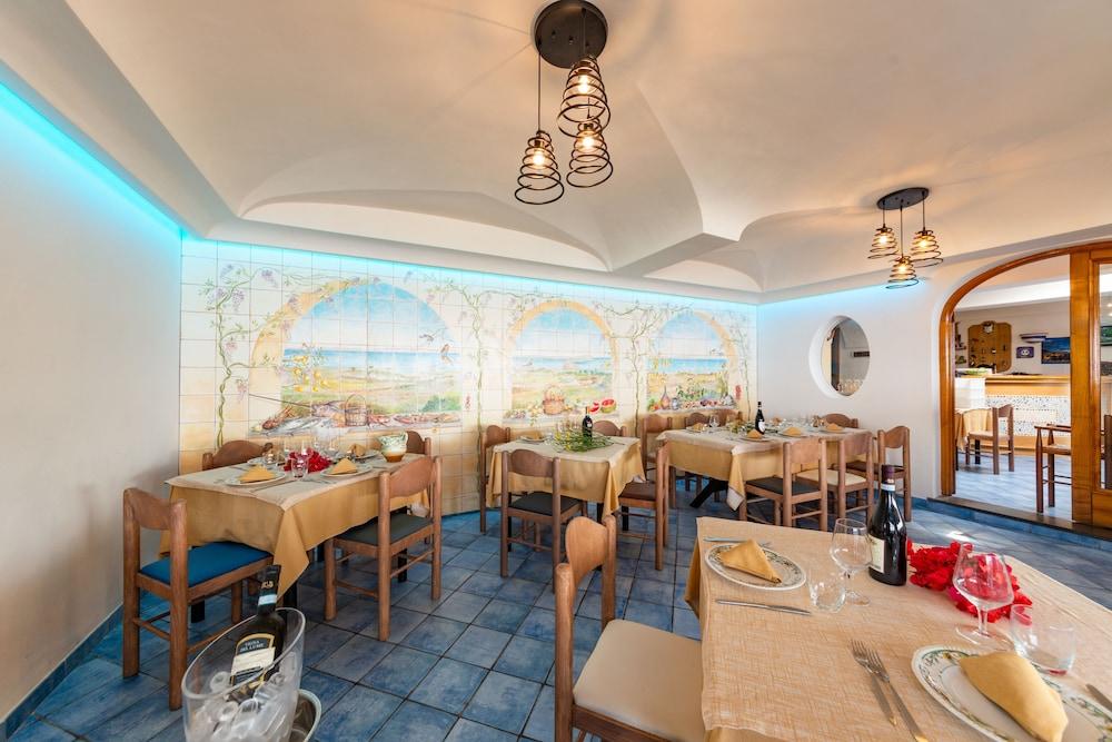 La Capannina - Hotel & Apartments Искья Экстерьер фото