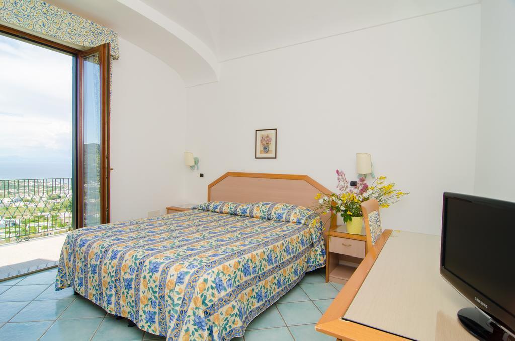 La Capannina - Hotel & Apartments Искья Экстерьер фото
