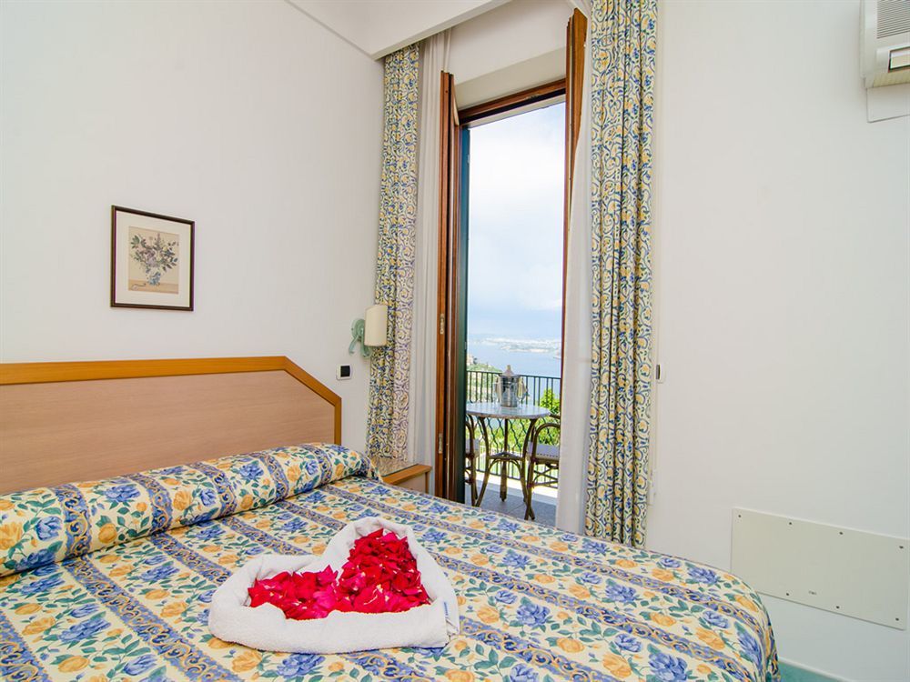 La Capannina - Hotel & Apartments Искья Экстерьер фото